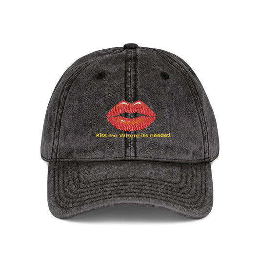 lips with kiss me  Cap